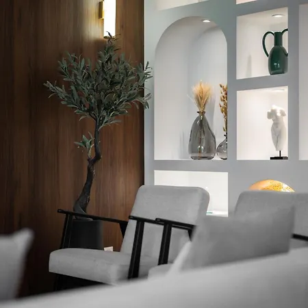 Luxueux, Spacieux Et Equipe A 5 Min Du Port Apartament