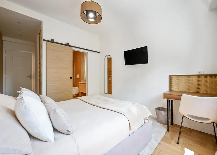 Luxueux, Spacieux Et Equipe A 5 Min Du Port شقة *